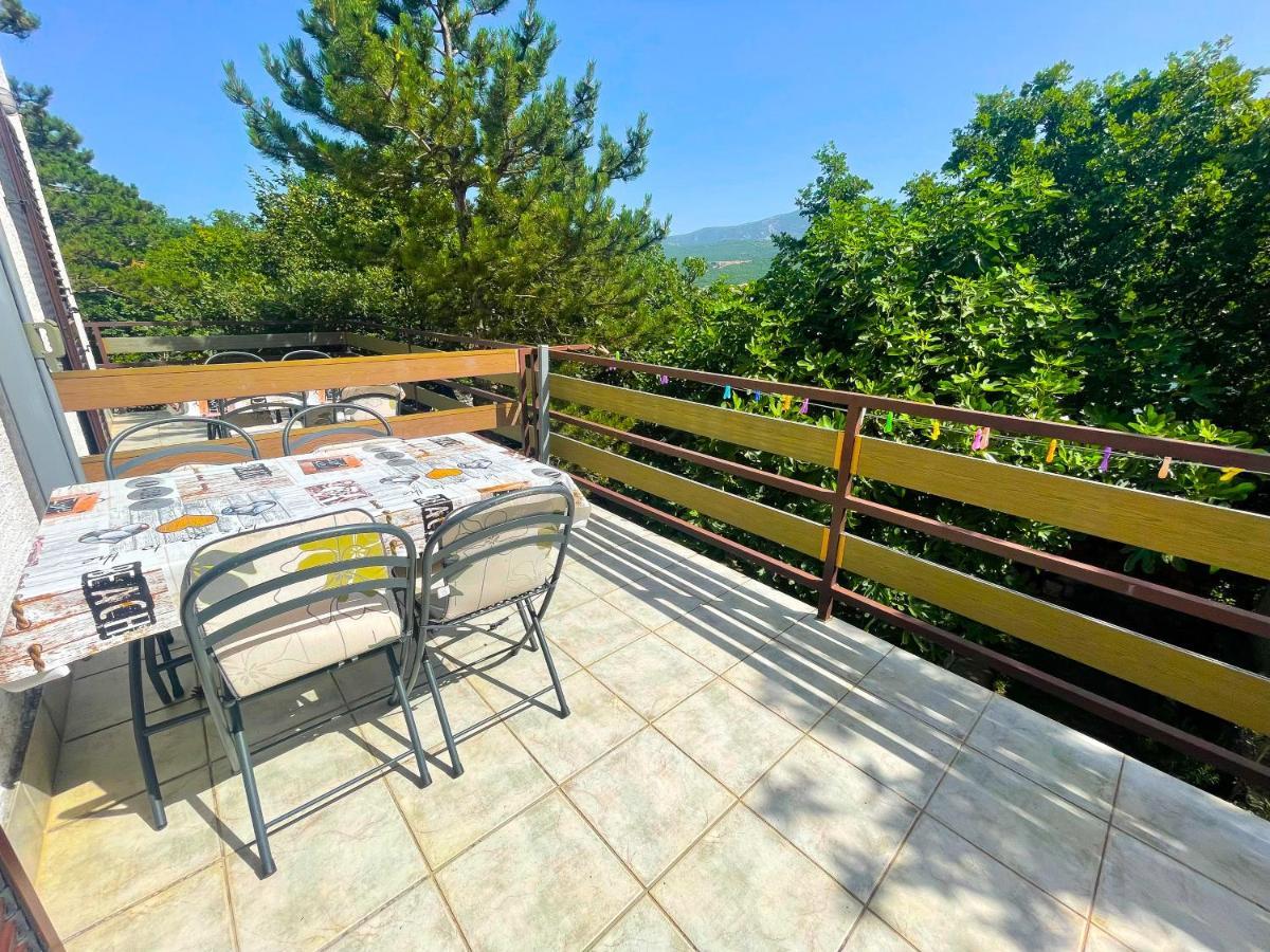 Apartmani Irena Jadranovo Luaran gambar